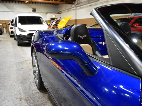 Used 2007 Chevrolet Corvette Convertible w/ Preferred Equipment Group image 56