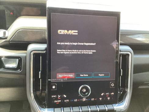 New 2026 GMC Yukon XL Elevation w/ LPO, Elevation Black Package RWD image 29