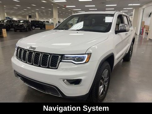 Used 2020 Jeep Grand Cherokee Limited w/ Trailer Tow Group IV AWD/4WD image 3