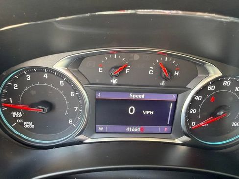 Used 2023 Chevrolet Equinox Premier AWD/4WD image 17