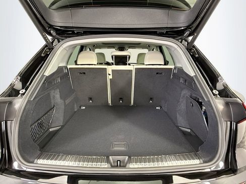 Used 2025 Audi Q5 Premium AWD/4WD image 29
