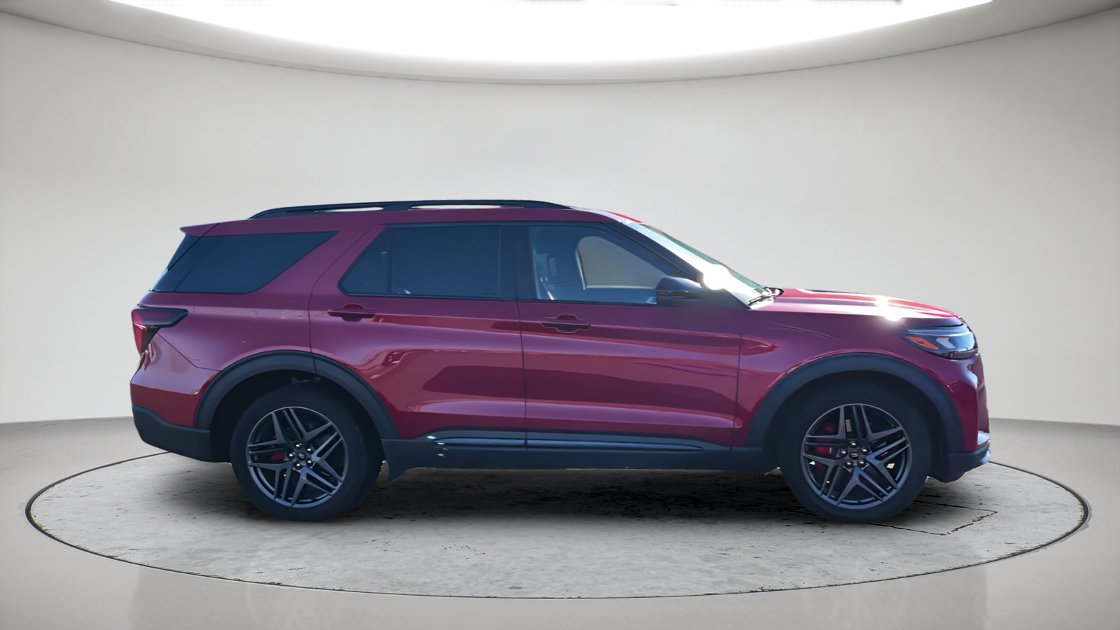 Used 2025 Ford Explorer ST w/ Sun And Sound Package AWD/4WD image 5