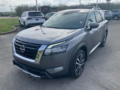 Used 2023 Nissan Pathfinder Platinum w/ Cargo Package