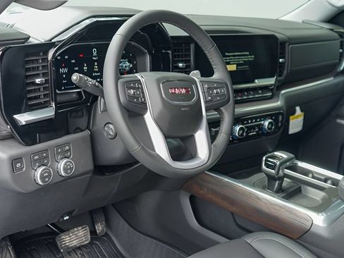 New 2026 GMC Sierra 1500 SLT AWD/4WD image 9