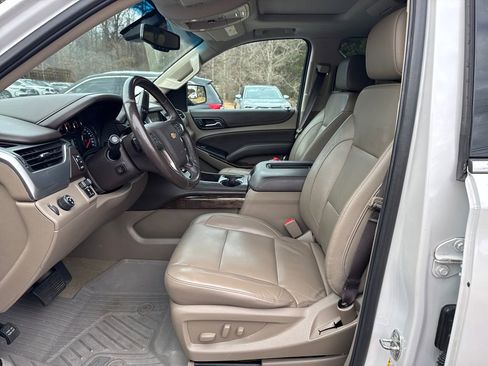 Used 2018 Chevrolet Tahoe LT image 11