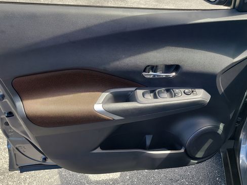 Used 2024 Nissan Kicks SR w/ Interior Electronics Package image 17