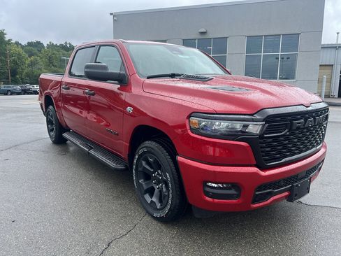 New 2026 RAM 1500 Express AWD/4WD image 3