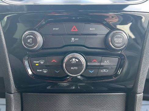 Used 2015 Chrysler 300 S image 20