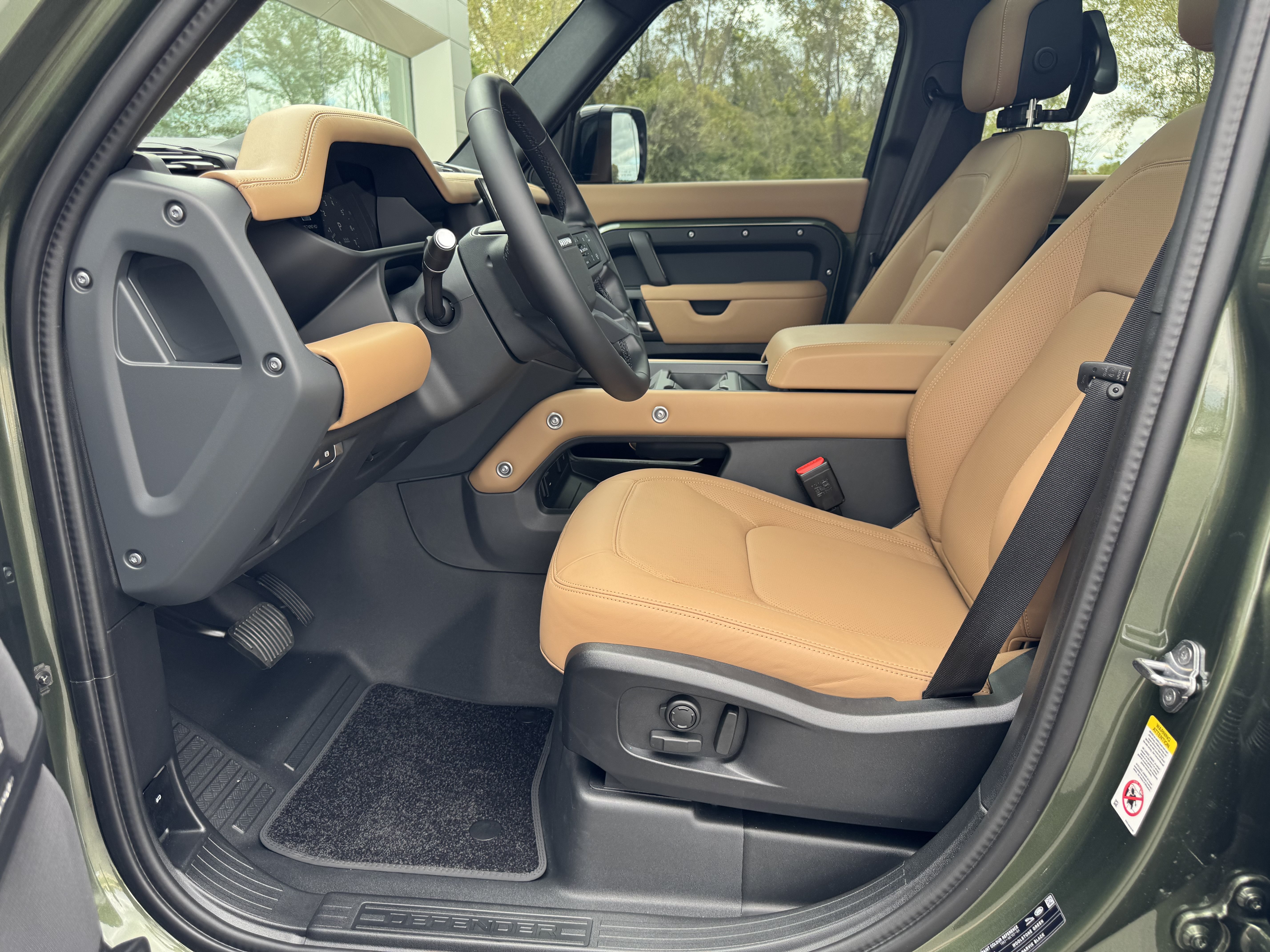 New 2026 Land Rover Defender 110 S AWD/4WD image 14