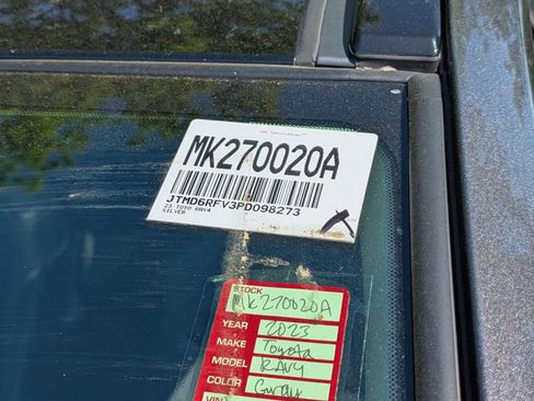 Used 2023 Toyota RAV4 Limited AWD/4WD image 33