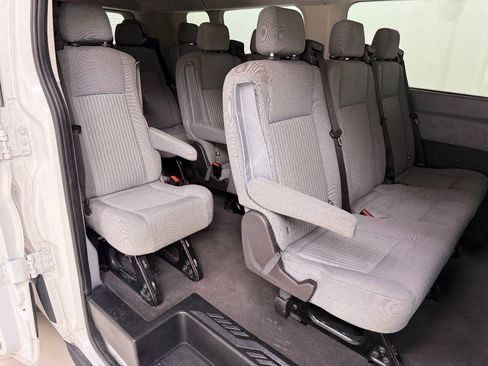 Used 2015 Ford Transit 350 XLT RWD image 27
