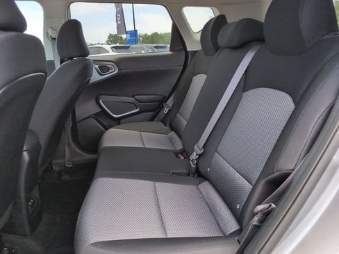 Used 2025 Kia Soul S FWD image 29