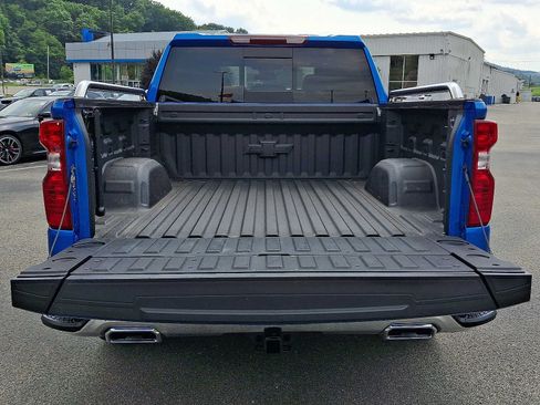 Used 2025 Chevrolet Silverado 1500 LT AWD/4WD image 28