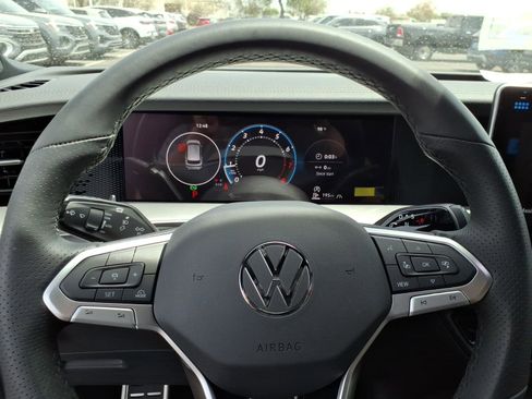 New 2026 Volkswagen Tiguan SE R-Line AWD/4WD image 18