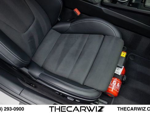 Used 2022 Porsche 911 GT3 RWD image 95