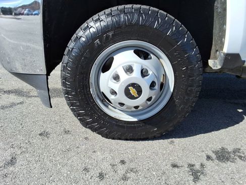 Used 2019 Chevrolet Silverado 3500 W/T w/ WT Convenience Package image 10