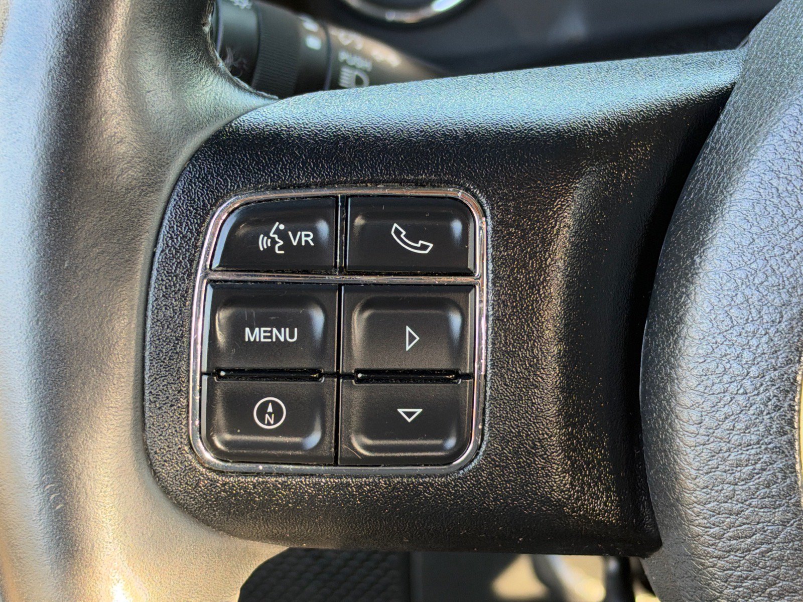 Used 2015 Jeep Wrangler Sport w/ Quick Order Package 24S AWD/4WD image 13