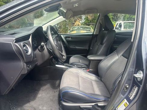 Used 2017 Toyota Corolla SE image 13