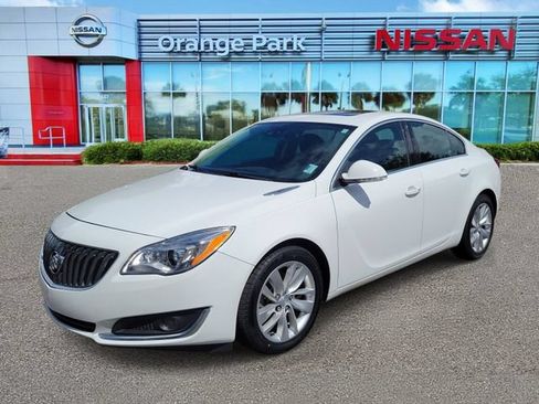 Used 2016 Buick Regal Premium w/ Driver Confidence Package #1 FWD image 4