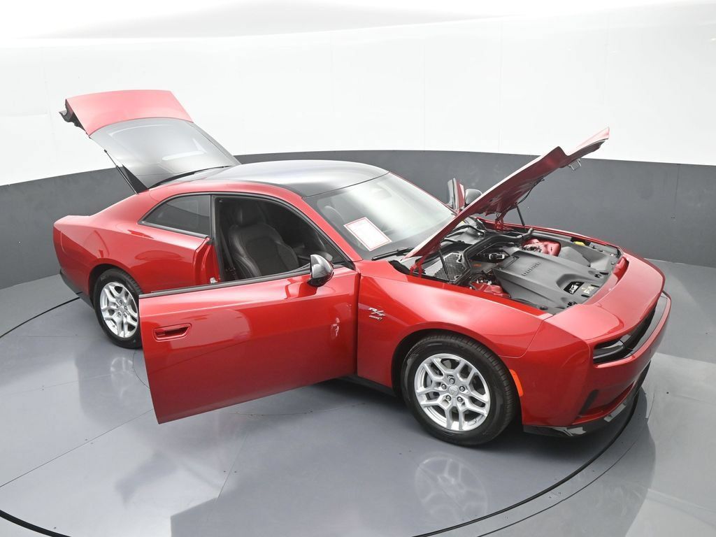 Used 2025 Dodge Charger Daytona R/T w/ Sun & Sound Package AWD/4WD image 71