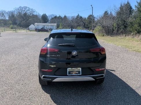 Certified 2023 Buick Encore GX Preferred w/ Cold Weather Comfort Package AWD/4WD image 4