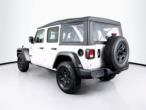 Used 2025 Jeep Wrangler Sport image 6