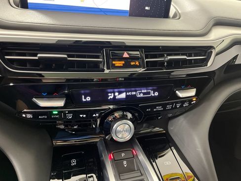 Certified 2023 Acura MDX FWD w/ Technology Package image 29