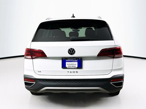 Used 2023 Volkswagen Taos SE FWD image 15