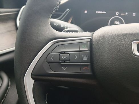 New 2026 Jeep Grand Cherokee Altitude image 13