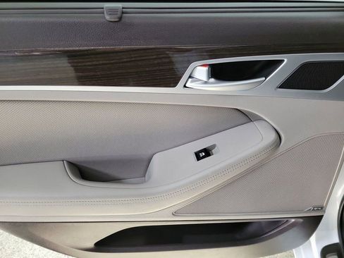 Used 2017 Genesis G80 3.8 w/ Option Group 02 image 19