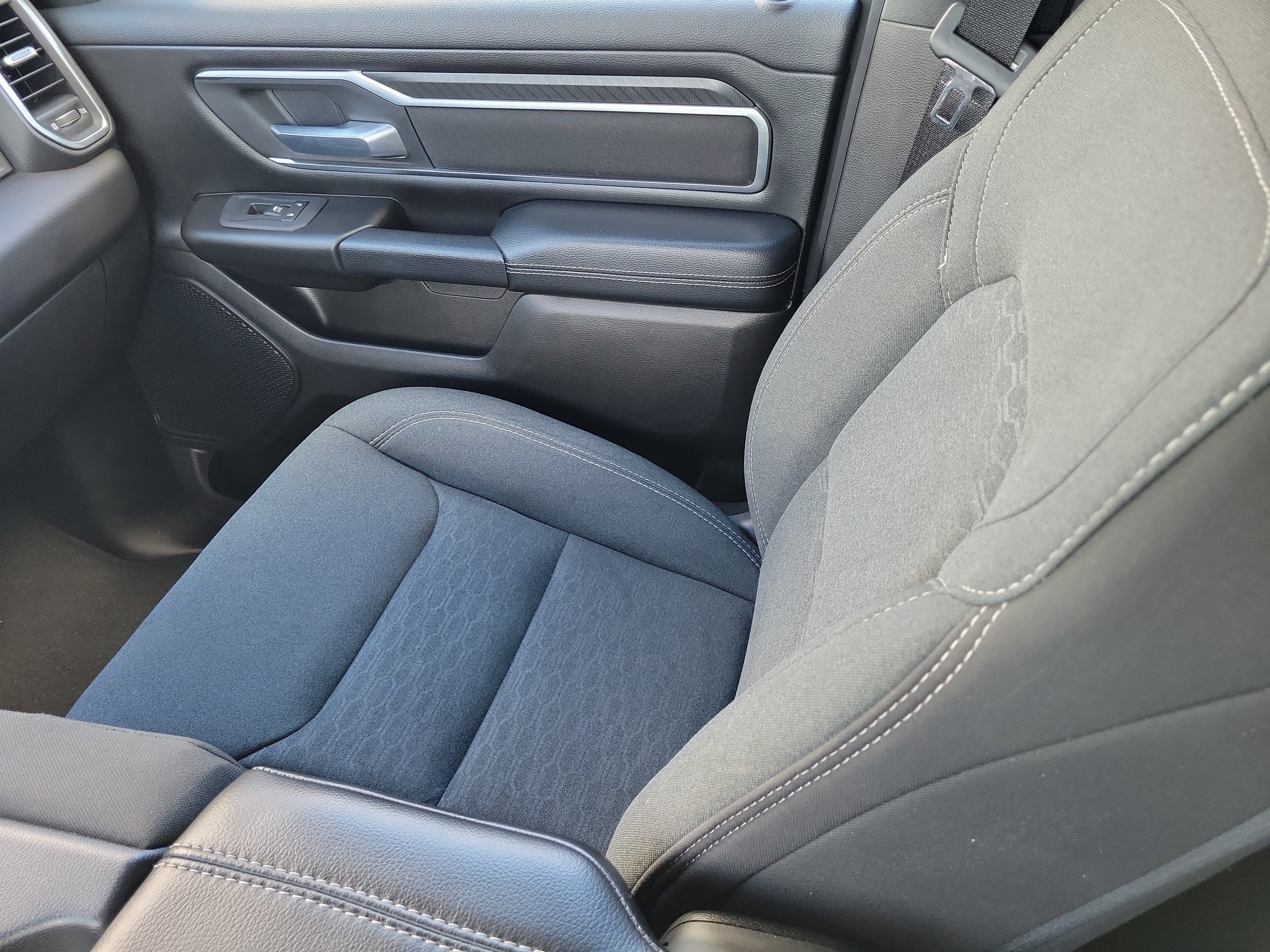 Used 2025 RAM 1500 Big Horn RWD image 17