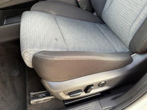 Certified 2023 Nissan Rogue SV image 35