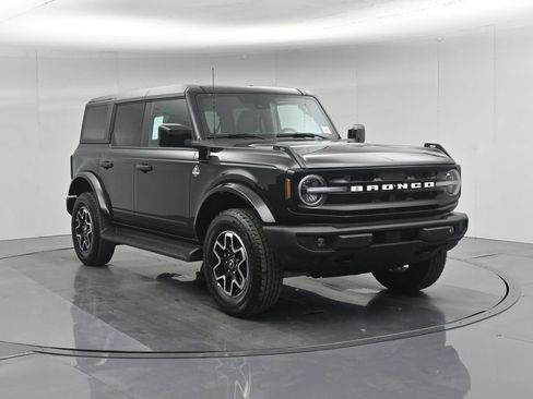 Used 2026 Ford Bronco Outer Banks AWD/4WD image 57