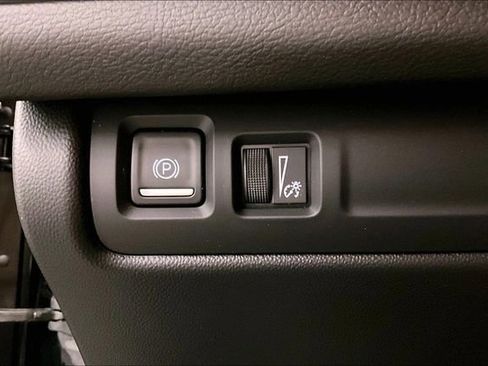 Used 2024 Cadillac XT4 Sport w/ LPO, Floor Liner Package AWD/4WD image 37