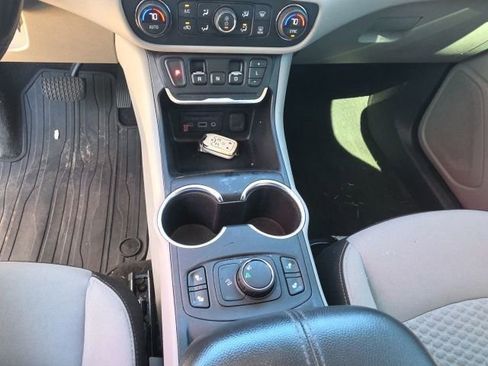 Used 2019 GMC Terrain SLE w/ Driver Convenience Package image 18