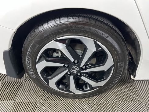 Certified 2017 Honda Accord EX-L image 13