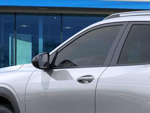 New 2026 Chevrolet Trax ACTIV w/ Sunroof Package FWD image 12