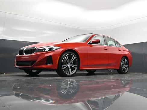 Certified 2024 BMW 330i Sedan image 38