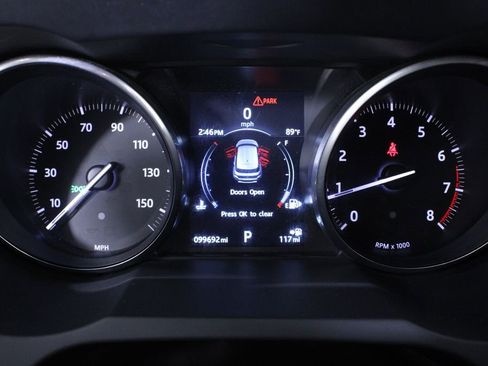 Used 2016 Land Rover Range Rover Evoque SE Premium image 19