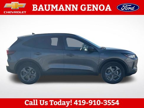 Used 2026 Ford Escape ST-Line w/ Cold Weather Package AWD/4WD image 4
