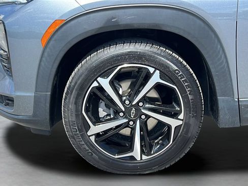 Used 2021 Chevrolet TrailBlazer RS w/ Technology Package FWD image 26