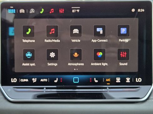 New 2026 Volkswagen Tiguan SE R-Line FWD image 16