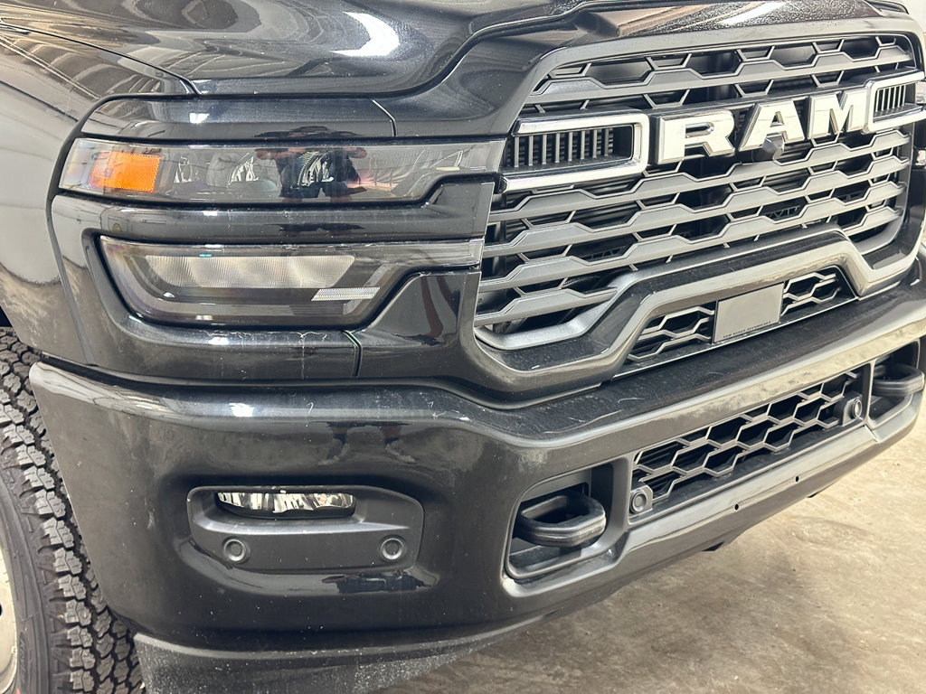 New 2026 RAM 3500 Big Horn AWD/4WD image 12
