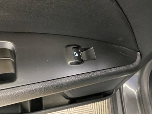 Used 2020 Ford Fusion Titanium image 32