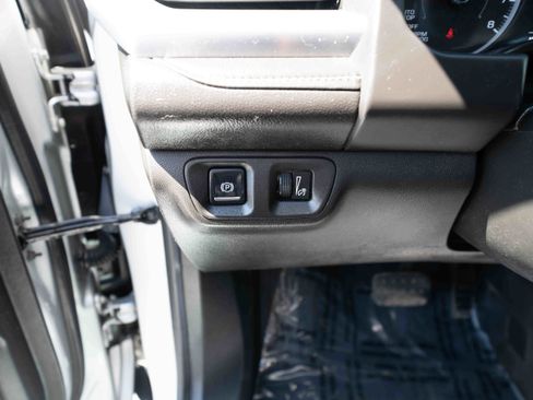 Used 2017 GMC Acadia SLE w/ LPO, Floor Liner Package FWD image 11
