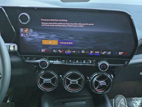 New 2025 Chevrolet Blazer EV RS image 30