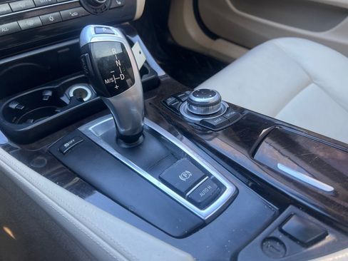 Used 2011 BMW 528i Sedan image 26