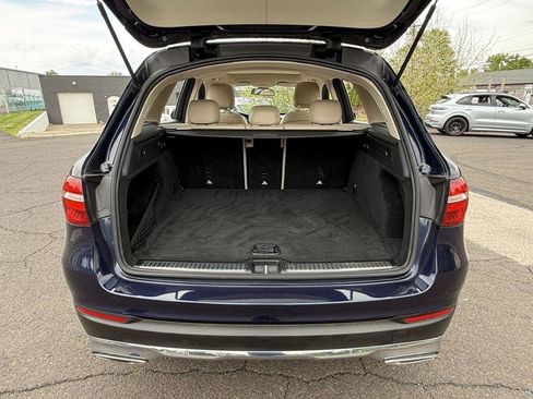 Used 2018 Mercedes-Benz GLC 300 4MATIC w/ Multimedia Package image 25