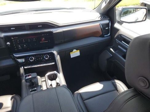 New 2026 GMC Sierra 1500 Denali AWD/4WD image 7