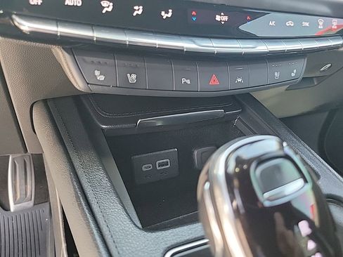 Used 2024 Cadillac XT4 Sport AWD/4WD image 29